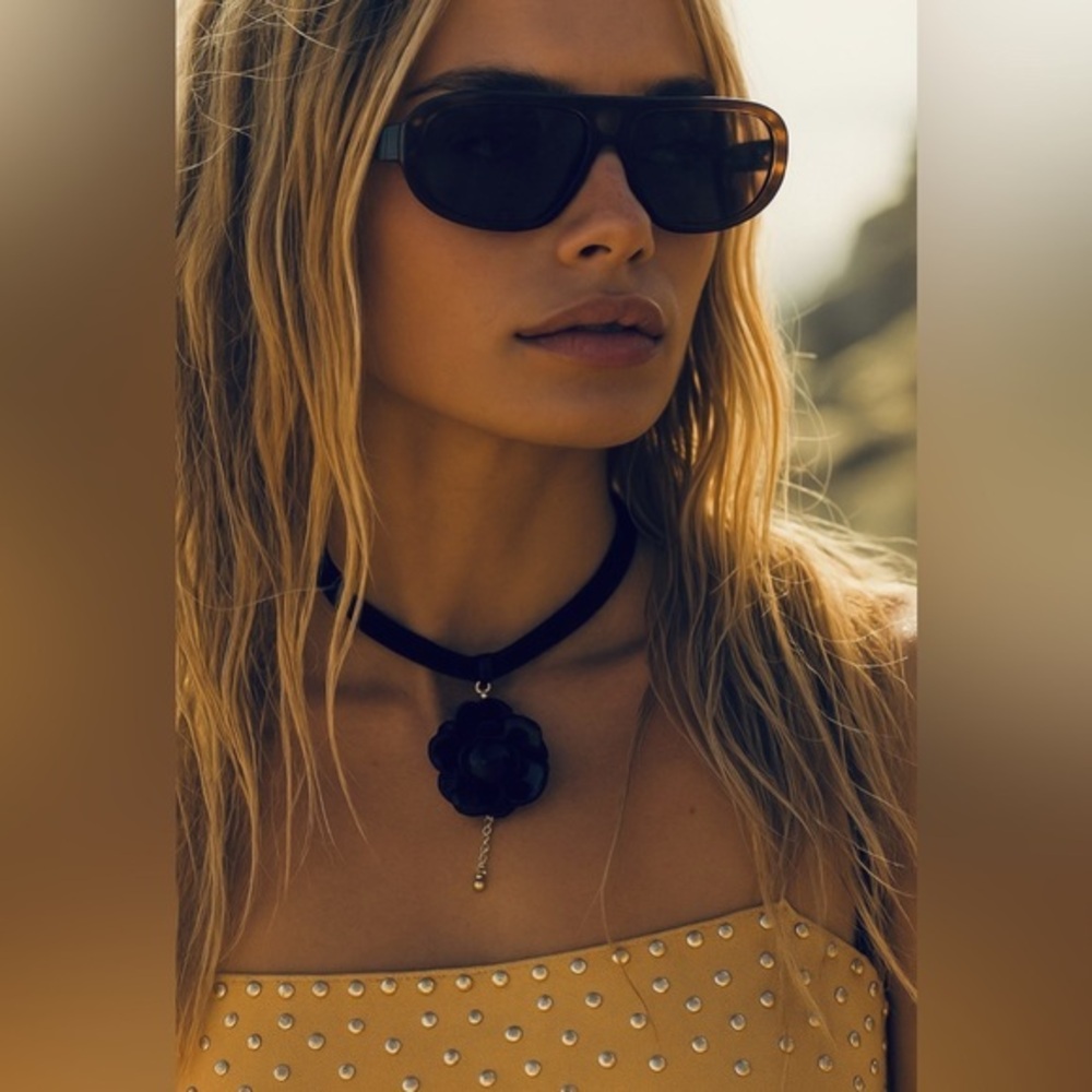 Urban Outfitters Necklace choker black adjustable